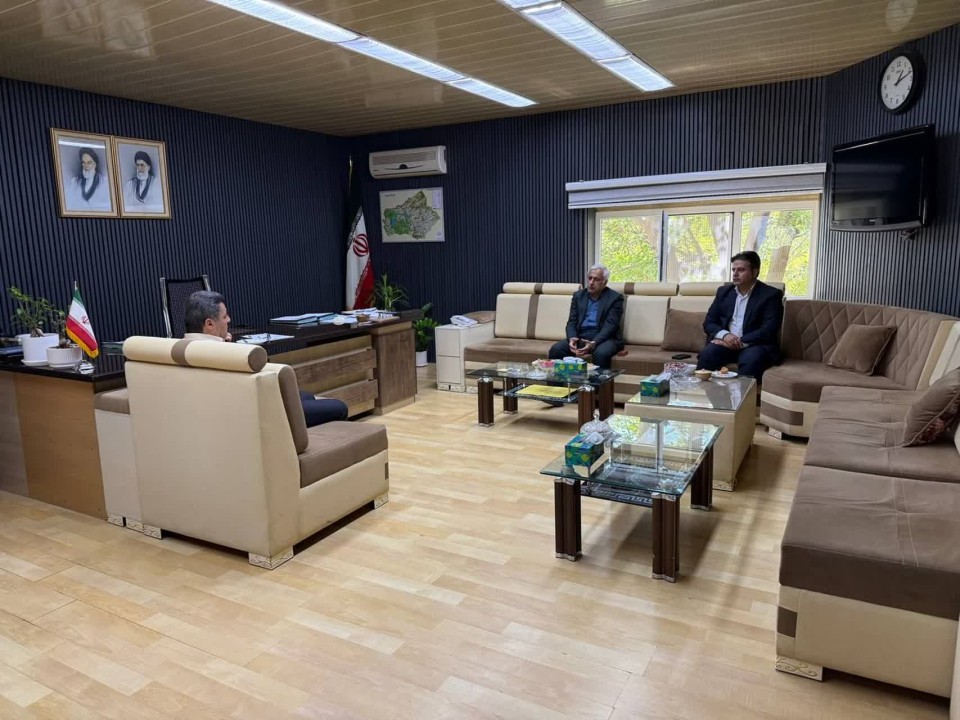 بازدید مشاور دبیر شورایعالی مناطق آزاد کشور و مسئول امور مناطق آزاد جدید از منطقه آزاد بانه _ مریوان بازدید مشاور دبیر شورایعالی مناطق آزاد کشور و مسئول امور مناطق آزاد جدید از منطقه آزاد بانه _ مریوان