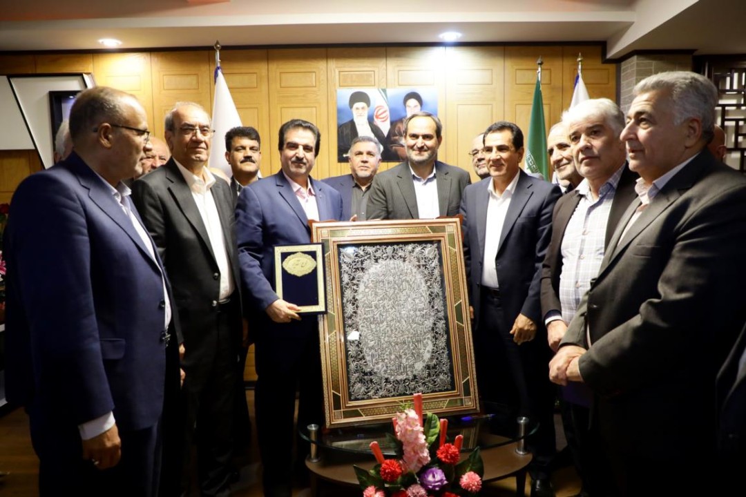 قدردانی رئیس کانون عالی کارگران بازنشسته کشور از مدیرعامل بانک رفاه کارگران قدردانی رئیس کانون عالی کارگران بازنشسته کشور از مدیرعامل بانک رفاه کارگران
